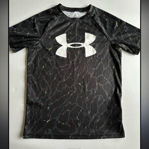 Under Armour shirt - black “Under Armour Boys' UA Tech Big Logo Short Sleeve”